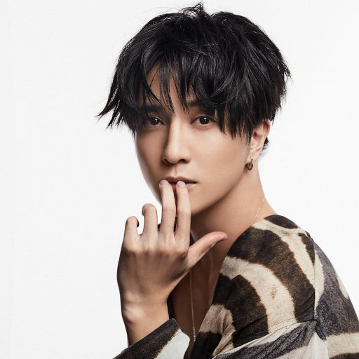 欲求不満の人妻・北条麻妃
